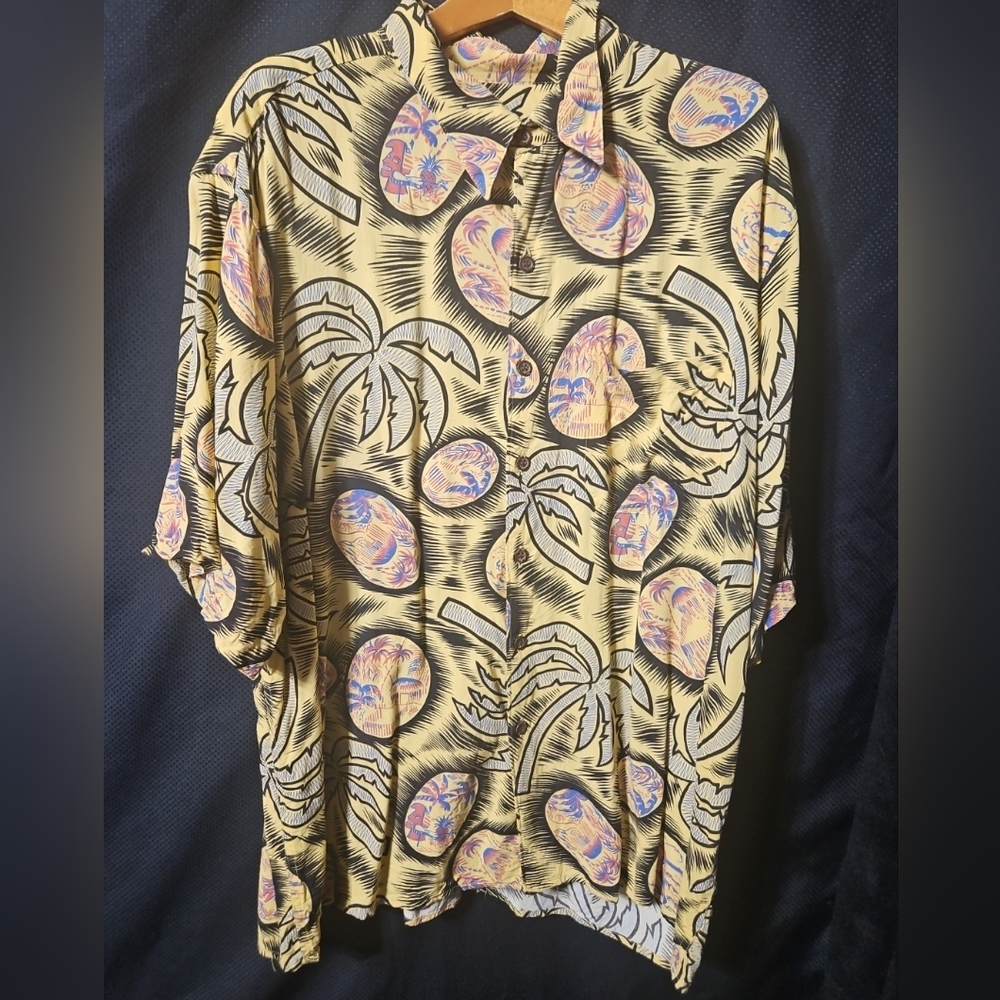 Vintage Reyn Spooner Rayon Hawaiian Aloha Shirt Yellow Village‎ Hula Girl Large